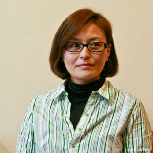 松川 隆代